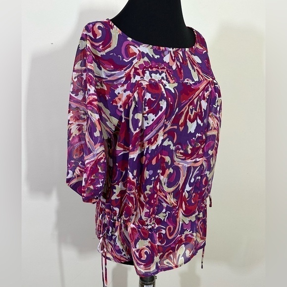 ANA sz med top sheer fuller style. In a colorful spring style - Picture 9 of 14